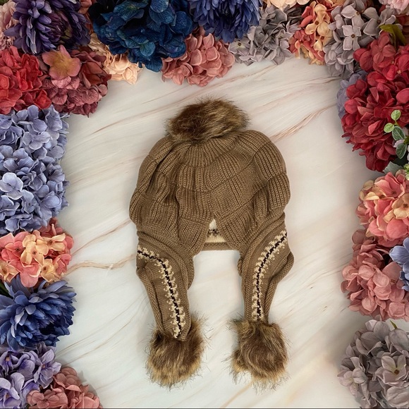 Chic Khaki Fleece Lined Beanie with Fur Pom Poms & Fingerless Gloves - Picture 11 of 16